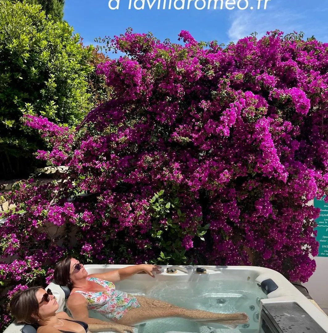 La Villa Romeo, Piscine Et Spa Sainte-Maxime 0*,  Francie