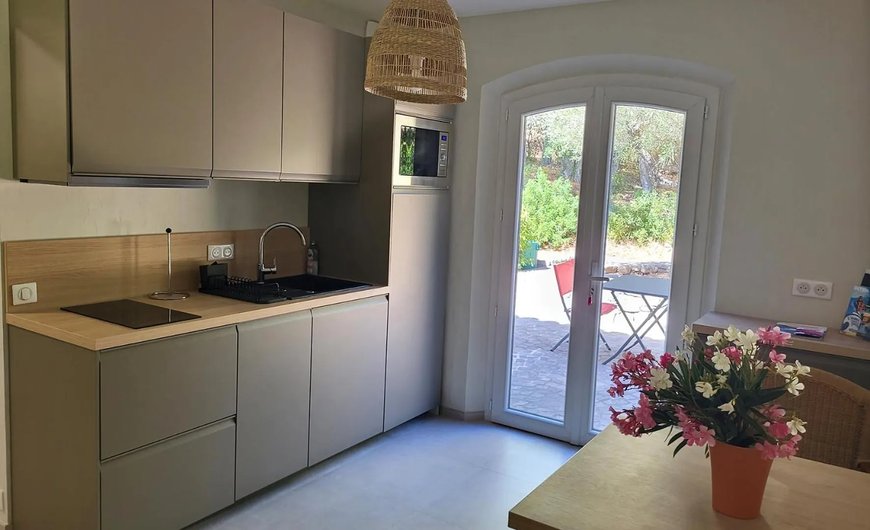 La Villa Romeo, Piscine Et Spa Sainte-Maxime Apartmán